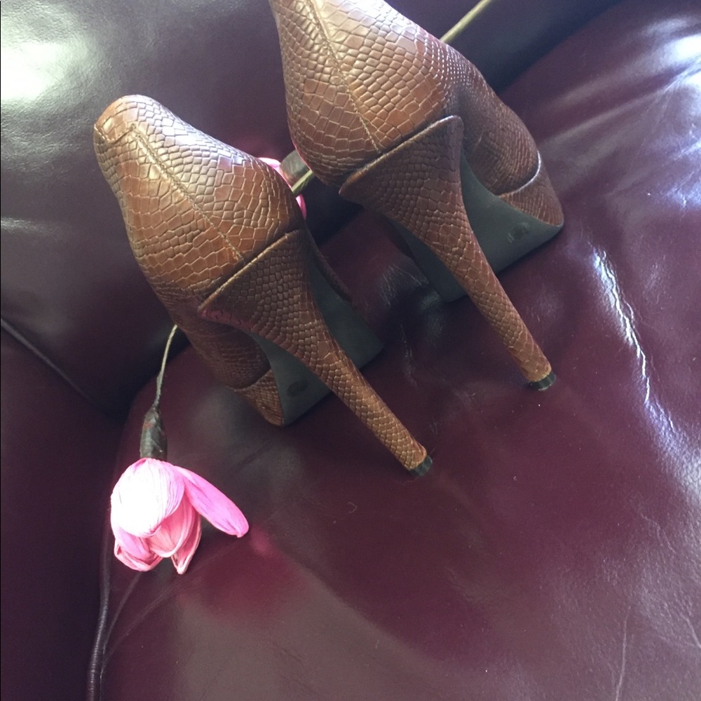 Jessica Simpson 👠 - Picture 4 of 5